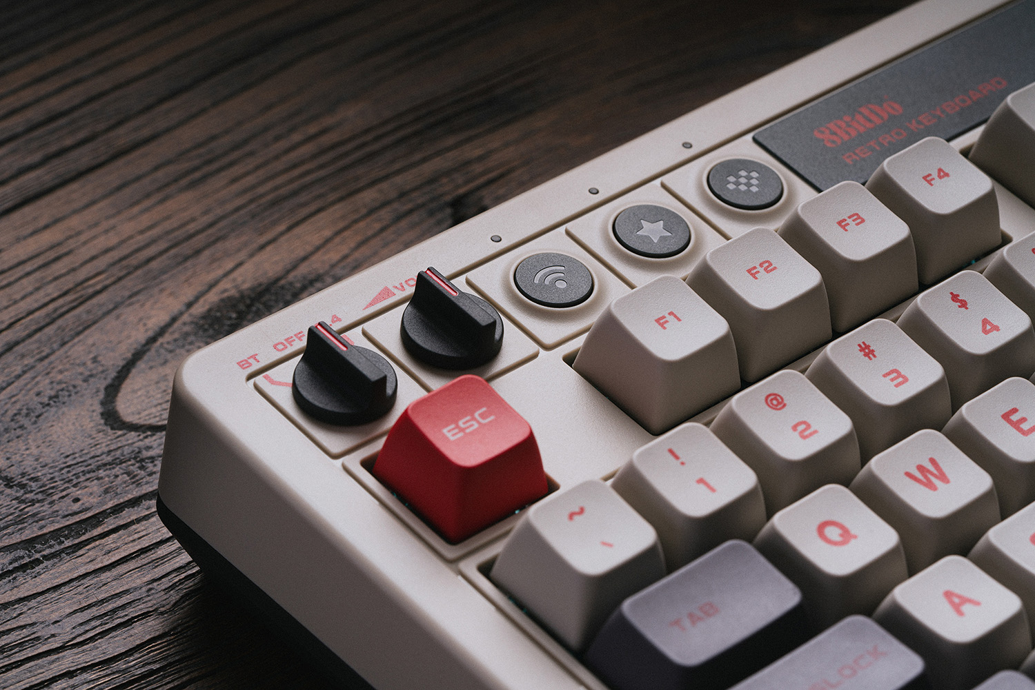 Tastiera meccanica retrò 8Bitd - Gaming Keyboard Hot Swappable recensione e prezzo